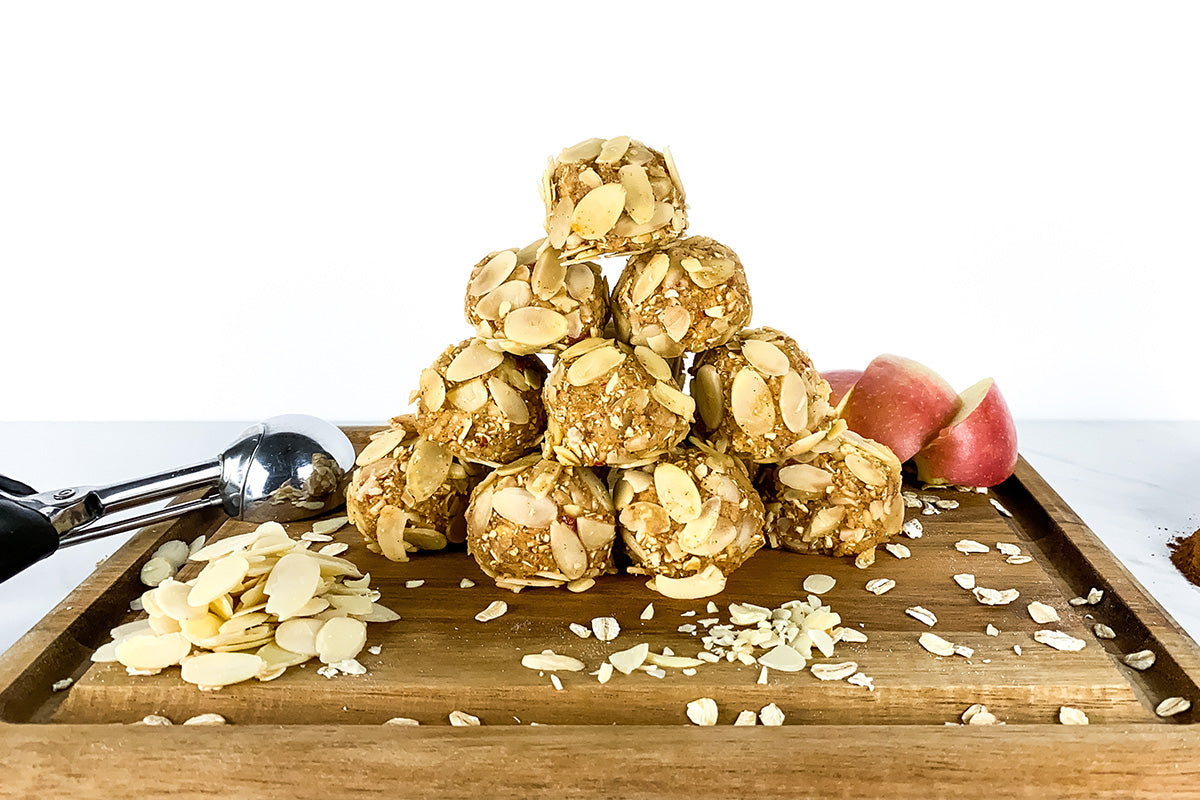 All the rage with performance athletes, these bite-sized snacks taste like apple pie! But with only a tiny bit of honey per boulder, feel free to enjoy two or three of these protein packed nuggets encrusted with sliced almonds.